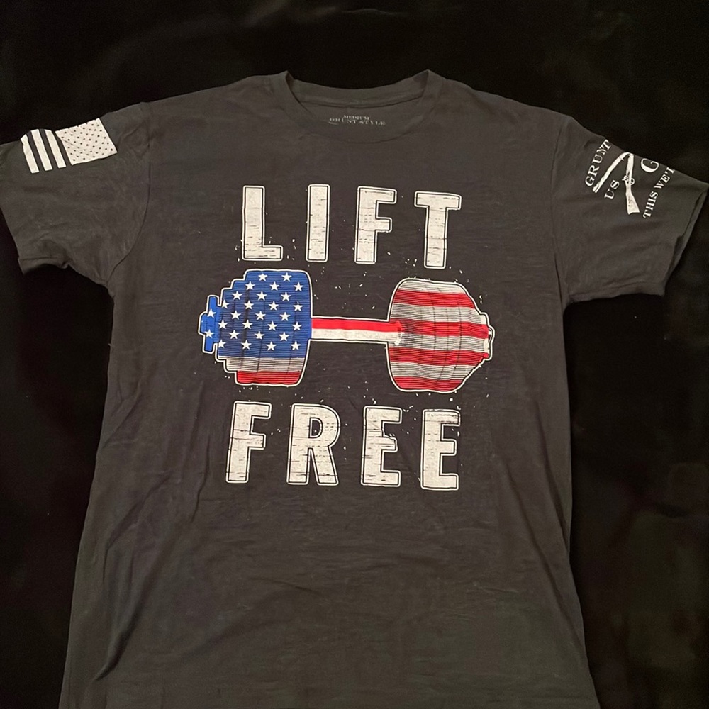 Grey Grunt style t-shirt size medium